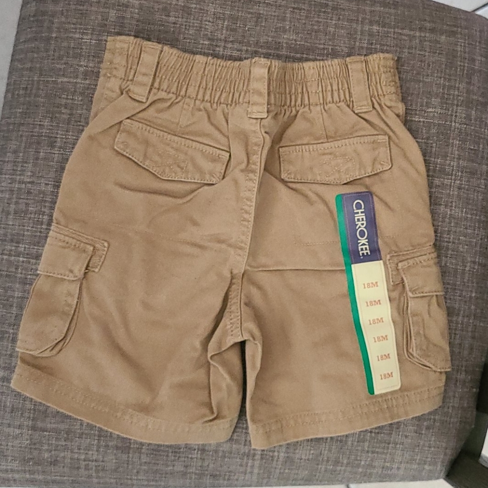 Shorts - Picture 4 of 4